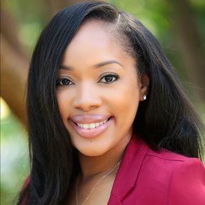 Meet your Posher, Shamira